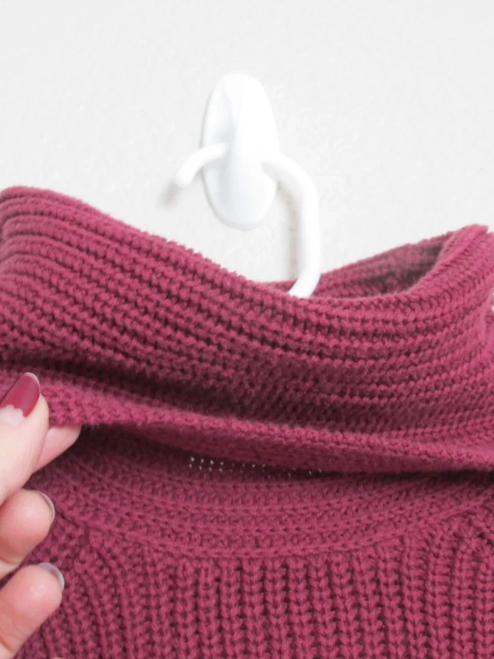 Old‎ Navy Pullover Turtleneck Sweater Toddler Girls  2T Burgundy Red Long Sleeve